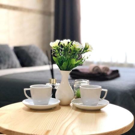 Modern Aparthotel Near Metro Pecherska Киев Екстериор снимка