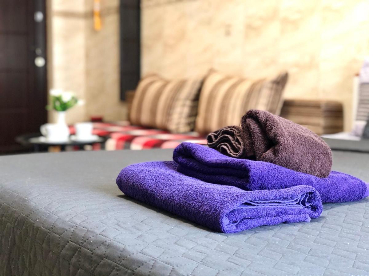 Modern Aparthotel Near Metro Pecherska Киев Екстериор снимка